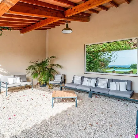 La Maison De Marie - Provence 3*