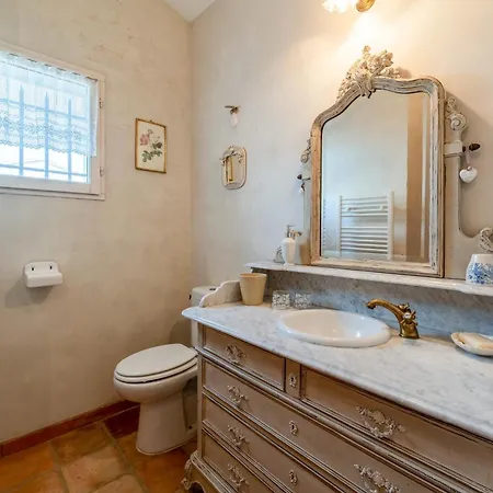 Bed & Breakfast La Maison De Marie - Provence Estézargues