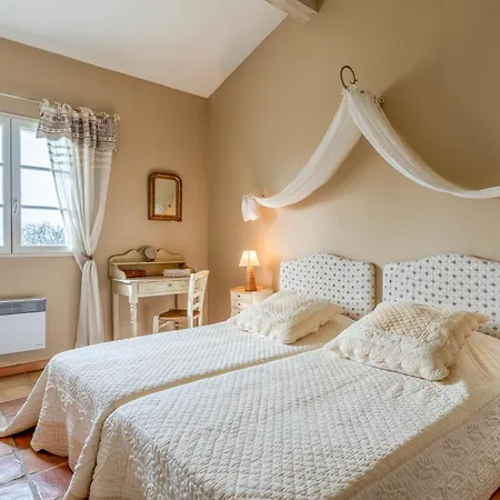 Bed & Breakfast La Maison De Marie - Provence 3*