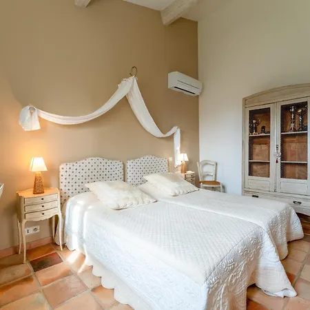 La Maison De Marie - Provence Bed & Breakfast Estézargues