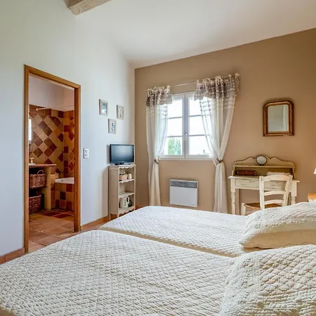 La Maison De Marie - Provence Bed & Breakfast 3*